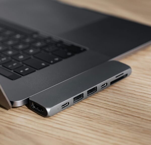 smart media hub online